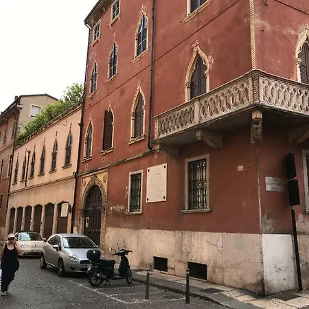La Soffitta Bohemien Apartment Verona